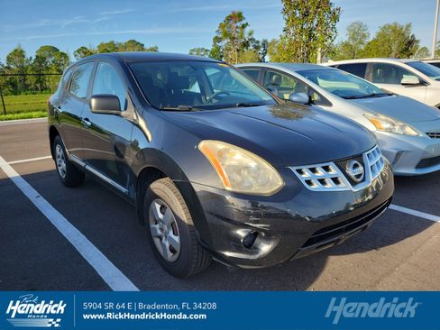 Used 2013 Nissan Rogue S image 1