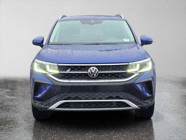 Used 2024 Volkswagen Taos SEL AWD/4WD image 8