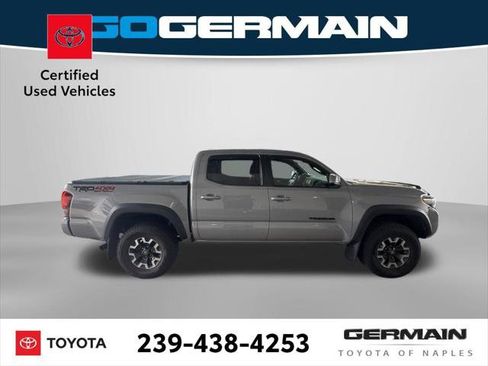 Certified 2019 Toyota Tacoma TRD Off-Road w/ TRD Premium Off Road Package AWD/4WD image 9