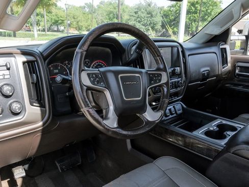 Used 2015 GMC Sierra 3500 Denali w/ Duramax Plus Package image 3