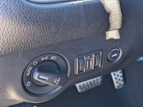 Used 2019 Dodge Challenger R/T w/ Stars & Stripes Edition image 18