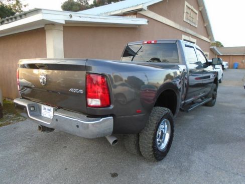 Used 2018 RAM 3500 Tradesman w/ Chrome Appearance Group AWD/4WD image 6