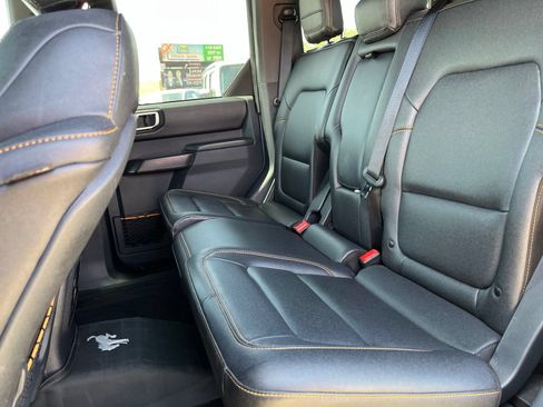 Used 2024 Ford Bronco Badlands AWD/4WD image 12