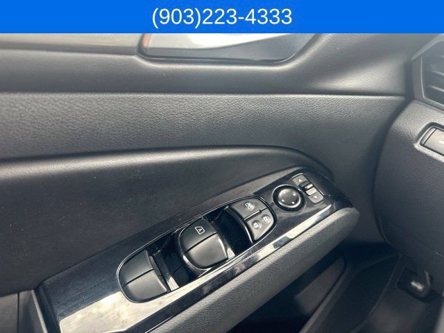 Used 2024 Nissan Altima 2.5 SR FWD image 15