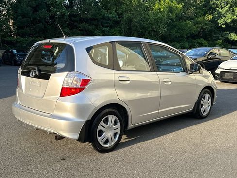Used 2011 Honda Fit image 4