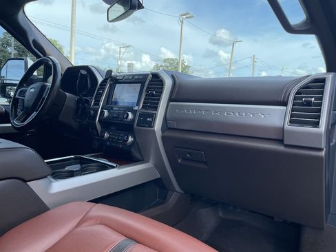 Used 2021 Ford F250 King Ranch w/ King Ranch Ultimate Package AWD/4WD image 16