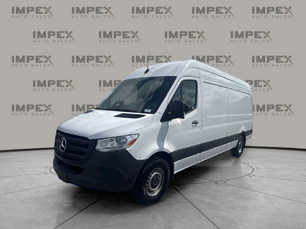 Used 2025 Mercedes-Benz Sprinter 2500 image 1