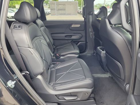 New 2027 Kia Telluride EX w/ Towing Package FWD image 13