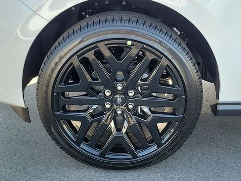 New 2026 Ford Expedition Max Platinum w/ Stealth Performance Package image 28