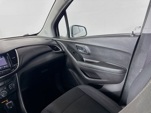 Used 2020 Chevrolet Trax LS w/ Tint and Cruise Package FWD image 26