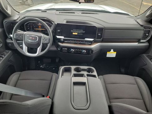 New 2026 GMC Sierra 1500 Elevation image 10