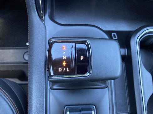 Used 2024 GMC Sierra 1500 AT4 w/ Technology Package image 18