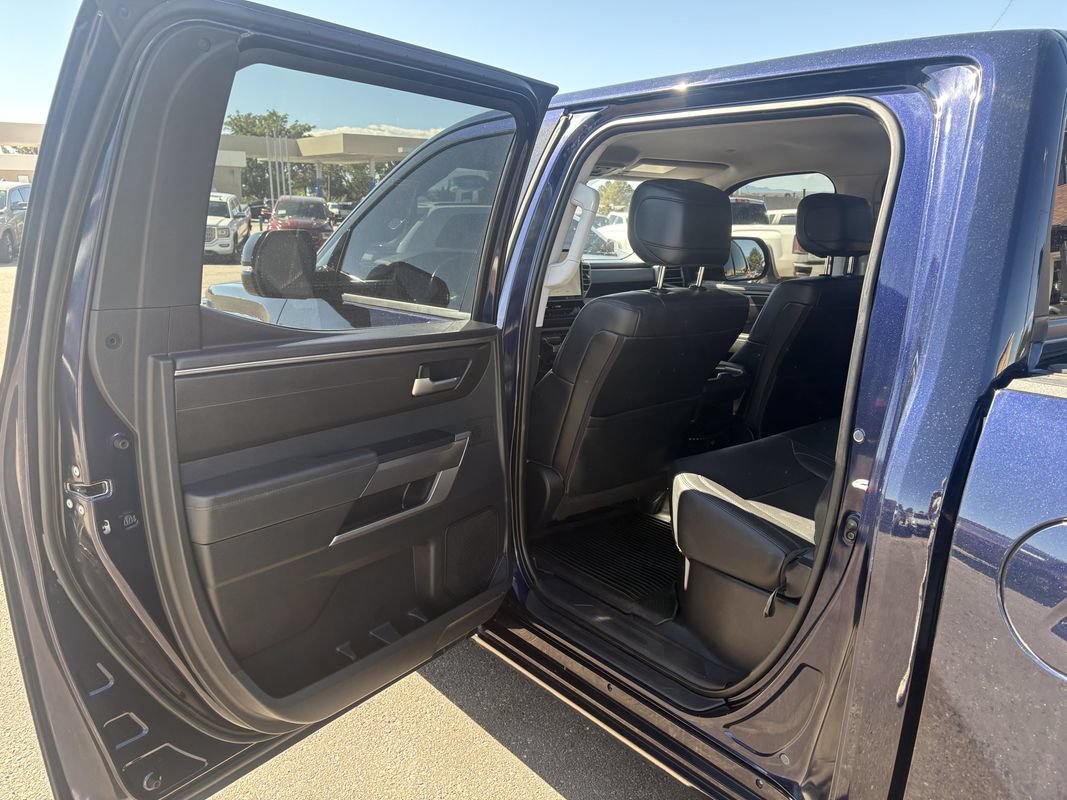 Used 2022 Toyota Tundra SR5 w/ Advanced Technology Package AWD/4WD image 19