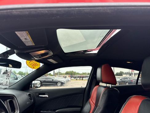 Used 2019 Dodge Charger SXT w/ Blacktop Package RWD image 23