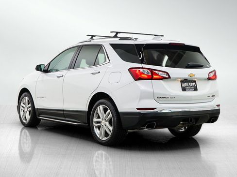 Used 2018 Chevrolet Equinox Premier w/ Infotainment II Package AWD/4WD image 4