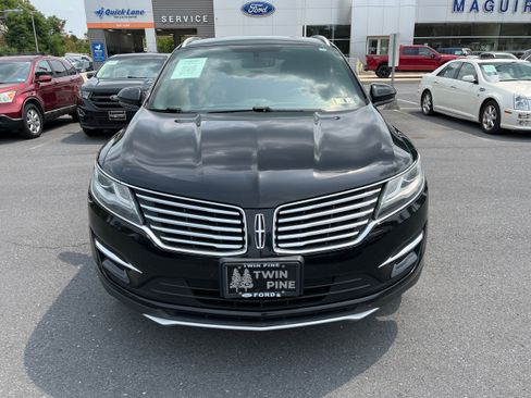 Used 2018 Lincoln MKC Premiere AWD/4WD image 2