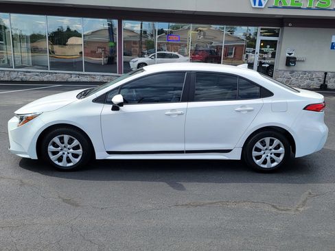 Used 2022 Toyota Corolla LE FWD image 8