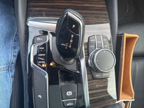 Used 2018 BMW 530i image 13