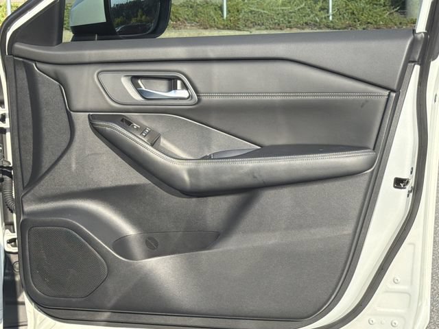 Certified 2025 Nissan Rogue SL w/ Tech Package FWD image 16