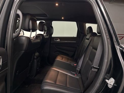 Used 2019 Jeep Grand Cherokee Limited AWD/4WD image 49