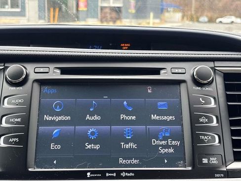 Used 2018 Toyota Highlander XLE image 28