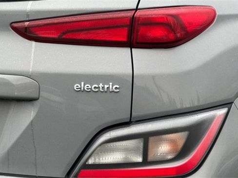 Certified 2023 Hyundai Kona SE image 35
