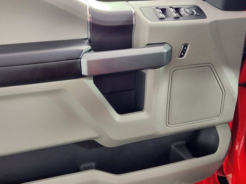 Used 2019 Ford F150 XLT w/ Equipment Group 302A Luxury image 16