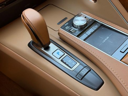 Used 2023 Lexus LC 500 Convertible w/ Touring Package RWD image 27