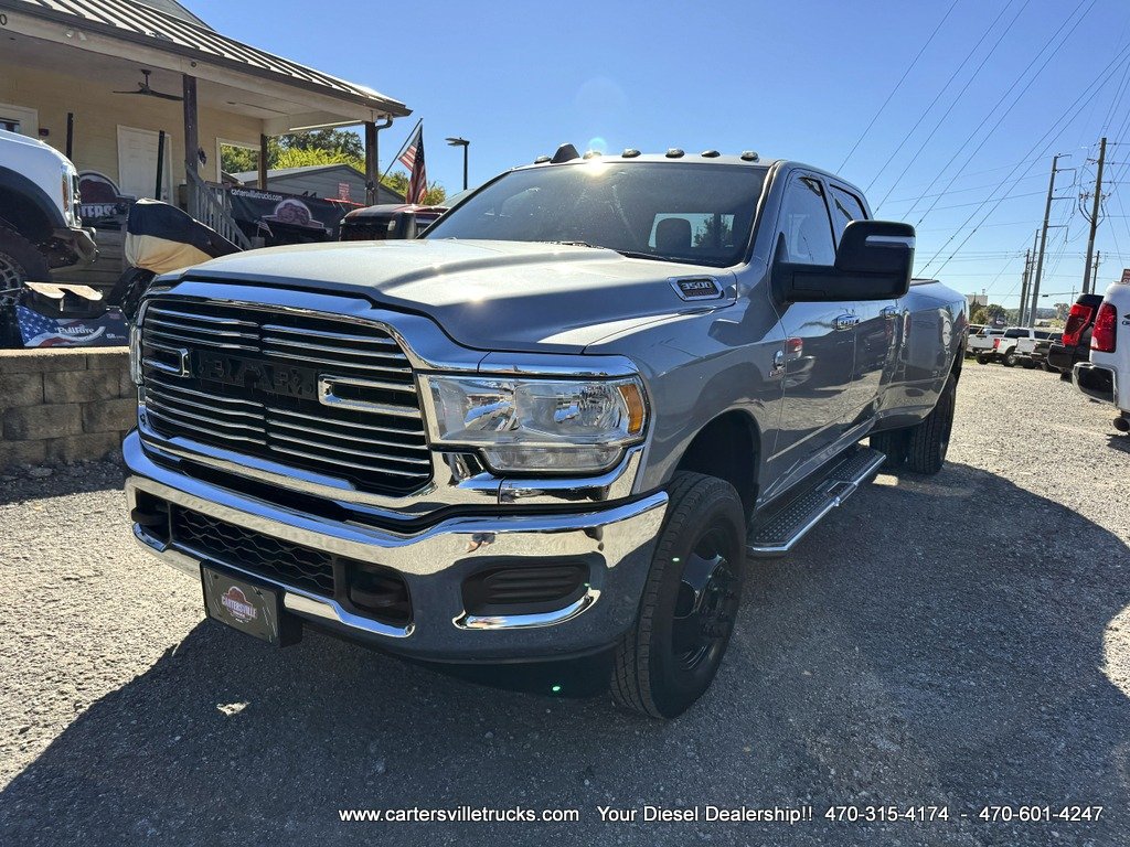 Used 2024 RAM 3500 Tradesman w/ Chrome Appearance Group AWD/4WD image 4