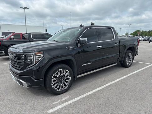 Used 2024 GMC Sierra 1500 Denali Ultimate AWD/4WD image 7