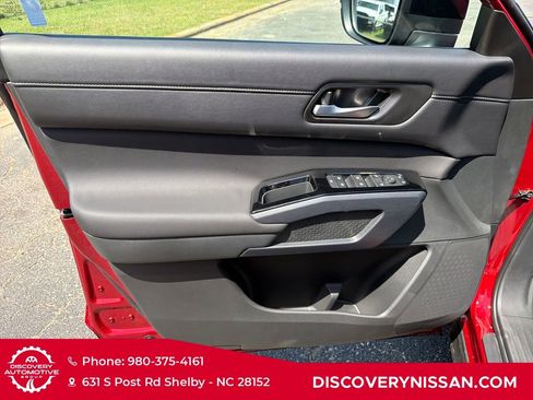 New 2026 Nissan Pathfinder SL w/ SL Premium Package (P04) AWD/4WD image 10