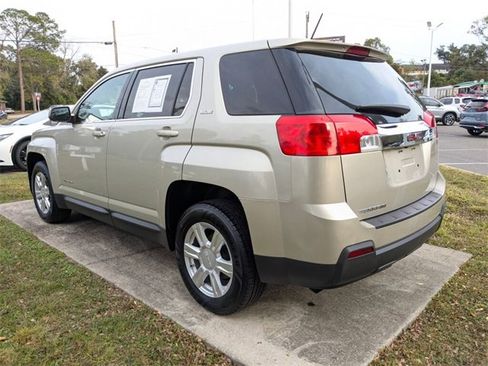 Used 2015 GMC Terrain SLE image 8