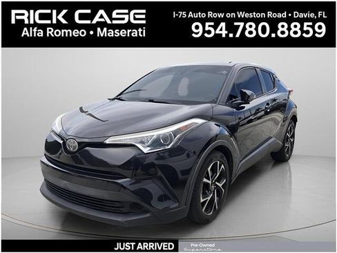 Used 2019 Toyota C-HR XLE FWD image 1