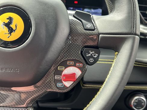 Used 2016 Ferrari 488 GTB RWD image 34