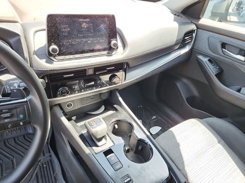 Used 2021 Nissan Rogue SV FWD image 10