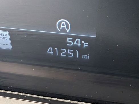 Used 2025 Kia Telluride S image 19