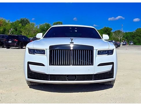 Used 2022 Rolls-Royce Ghost Black Badge AWD/4WD image 2