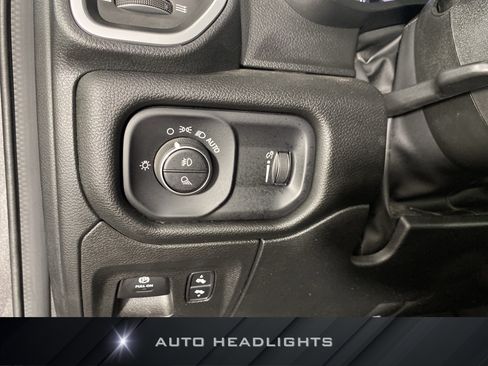 Used 2023 RAM 1500 Big Horn AWD/4WD image 25