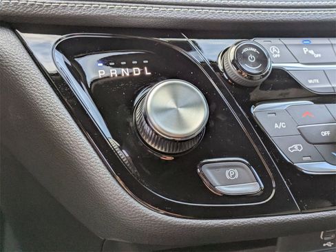 New 2026 Chrysler Pacifica Select image 23