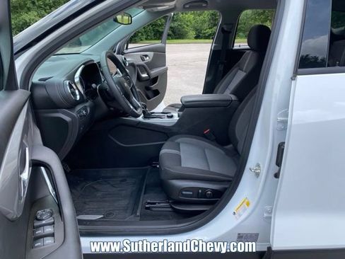 Used 2024 Chevrolet Blazer LT w/ Convenience Package FWD image 14