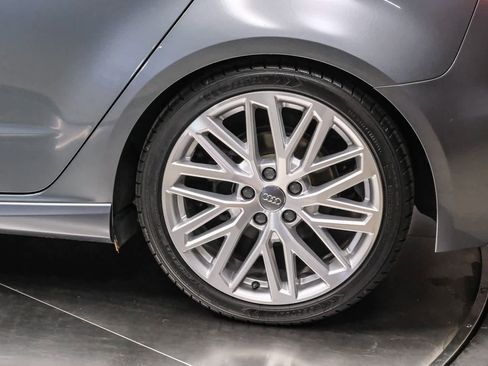 Used 2018 Audi A3 e-tron Premium Plus image 9