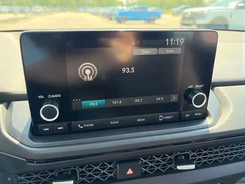 Used 2024 Honda Accord EX image 19