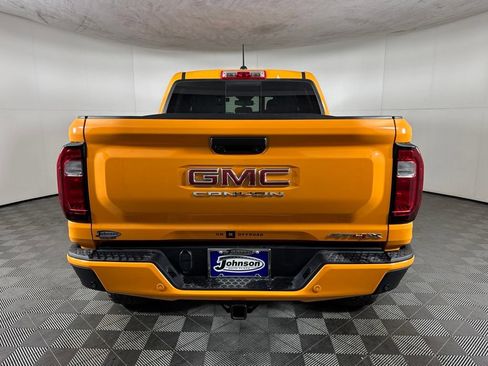 Certified 2025 GMC Canyon AT4 w/ AT4X Package AWD/4WD image 7