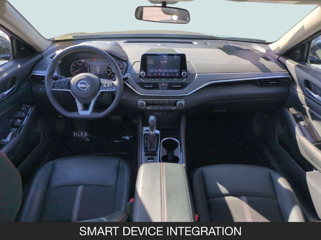 Used 2025 Nissan Altima 2.5 SR AWD/4WD image 13