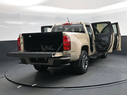 Used 2022 Chevrolet Colorado Z71 w/ Safety Package image 19