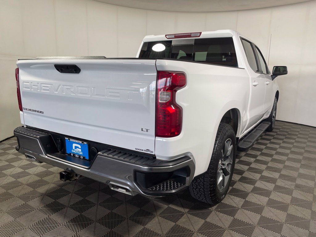 Used 2024 Chevrolet Silverado 1500 LT w/ Leather Package AWD/4WD image 8