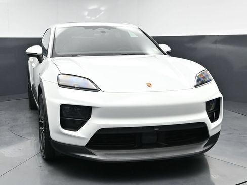 New 2026 Porsche Macan 4 Electric AWD/4WD image 11