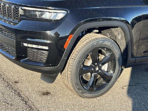 New 2025 Jeep Grand Cherokee L Limited w/ Black Appearance Package image 4