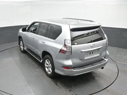 Used 2017 Lexus GX 460 w/ Navigation Package AWD/4WD image 36