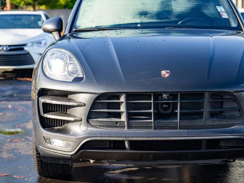 Used 2018 Porsche Macan Turbo image 5